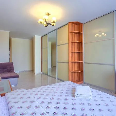 роскошная 3к 125м2 на набережной Apartment *